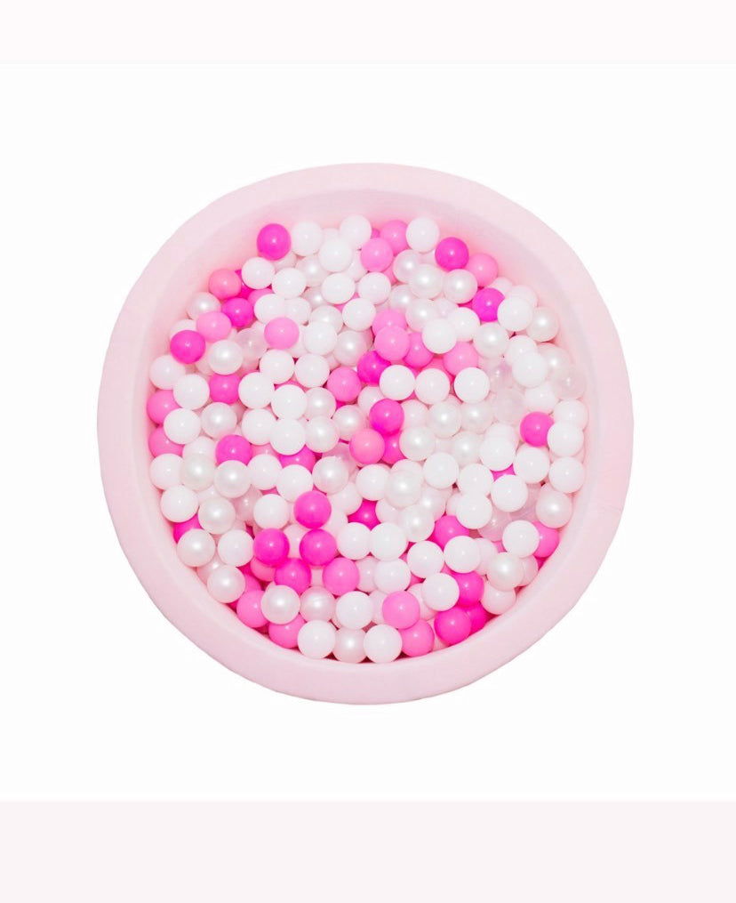 R- Balls with Different Colors