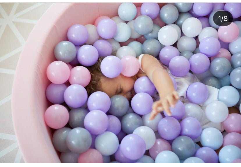 R- Balls with Different Colors