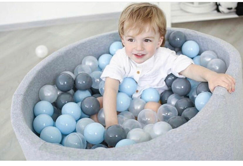 R- Balls with Different Colors